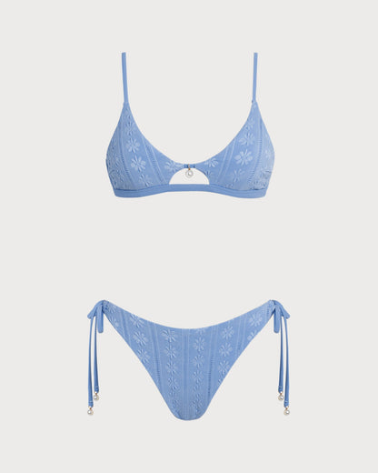 Ensemble de bikini triangle bleu à motif floral avec encolure en U